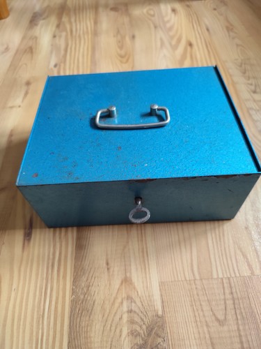 Alte geldkassette kasse - ,