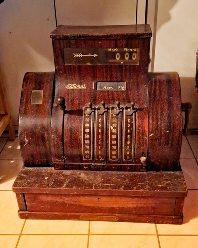 Antike registrierkasse auch - registrierkasse,