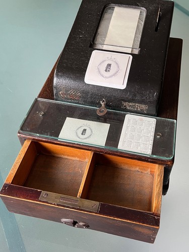 Alte registrierkasse tura - alte,