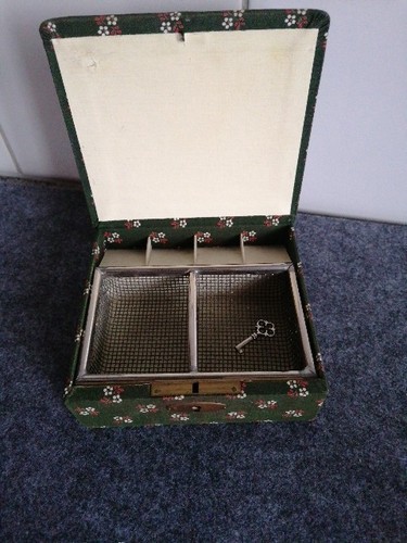 Alte geldkassette mit - geldkassette,